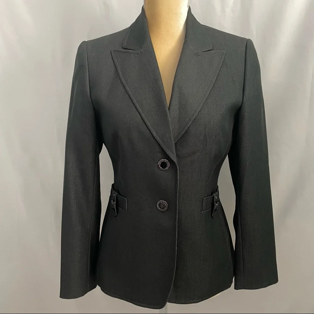 Tahari Arthur S. Levine gray blazer/jacket in a size 4P - Picture 3 of 13